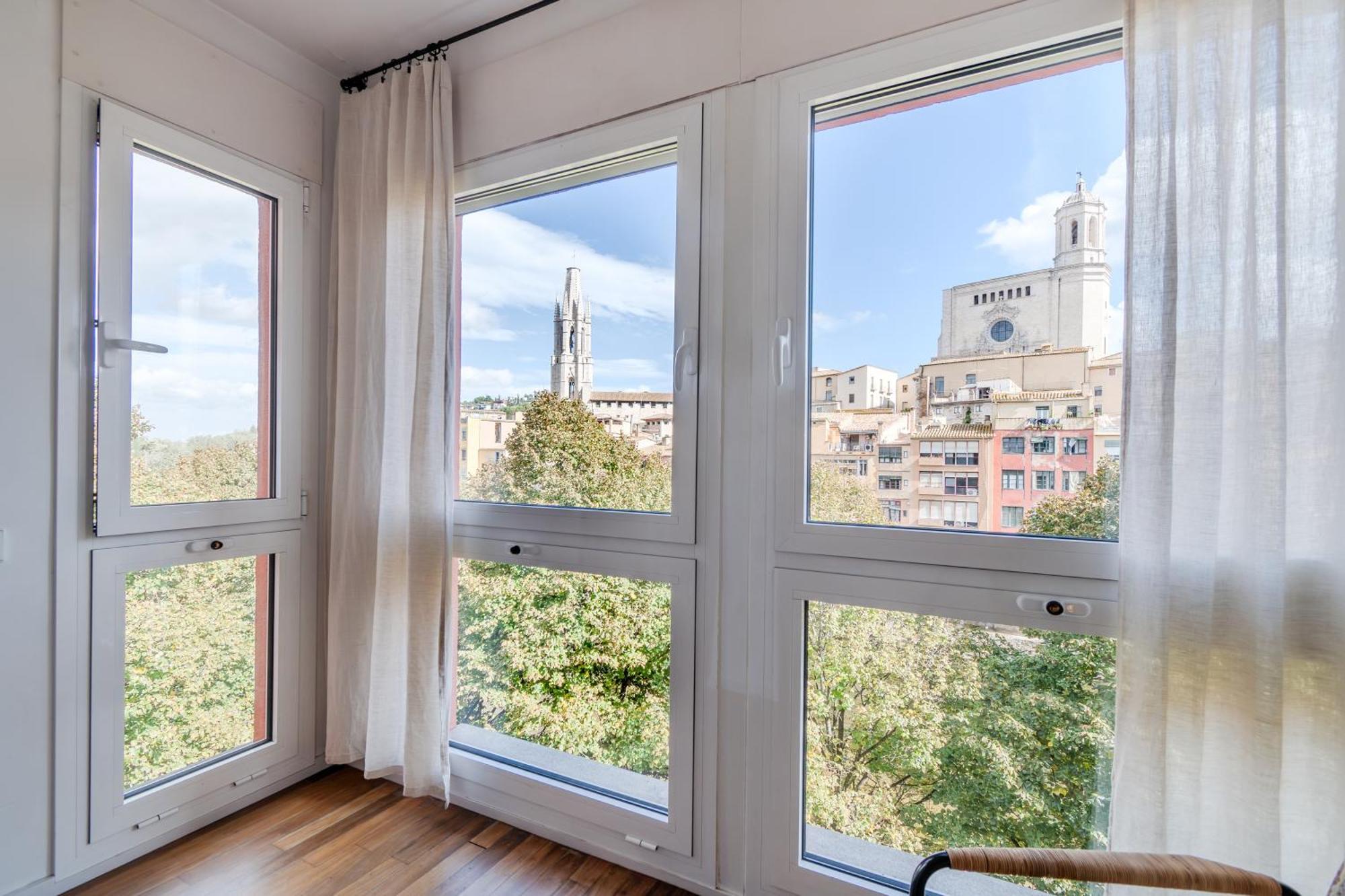 Flateli Canalejas Girona Luaran gambar